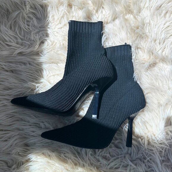 Zara Black Knit Sock Ankle Bootie - Size 37 or 6.5 - Picture 2 of 3